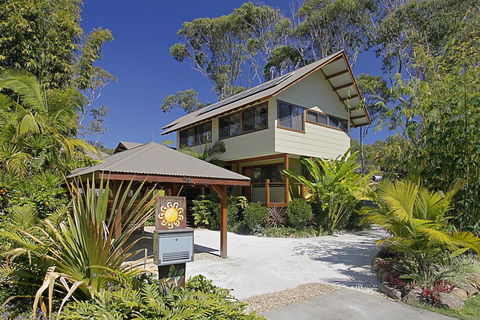 Blue Bliss - Great Ocean Road Tourism 0