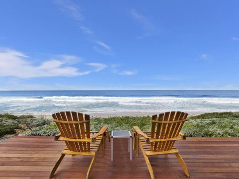 Blue Ribbon Beach Front - Great Ocean Road Tourism 0