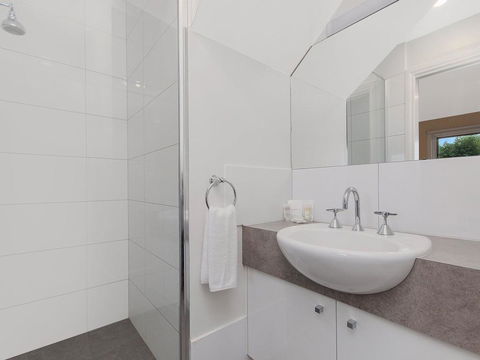 Blue Vista - Great Ocean Road Tourism 3