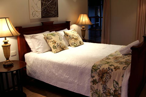 Blueberry Hill Vineyard Villa - Great Ocean Road Tourism 2