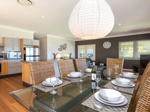 Bluewater - Riverfront Location With Water Views - Great Ocean Road Tourism 3