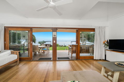 Bluewater On The Beach - Great Ocean Road Tourism 3