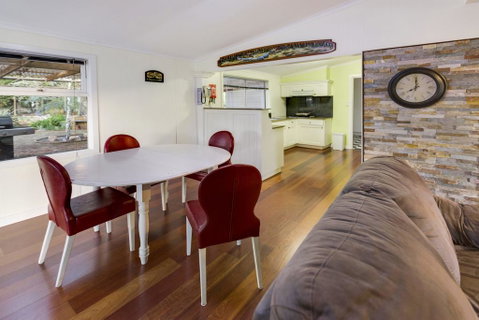 Bluff View River House - Stunning Riverfront - Great Ocean Road Tourism 2