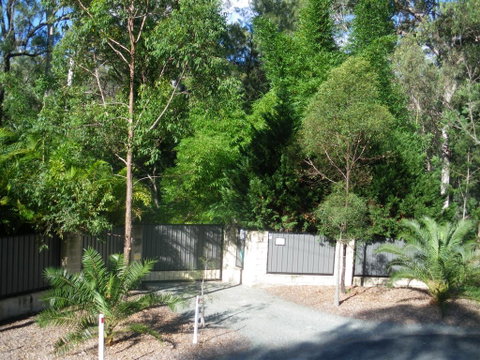 BoBRENE On Tamborine Nude Retreat - Quaint Cottage - Great Ocean Road Tourism 1