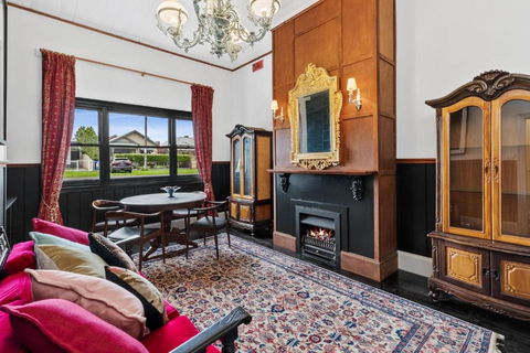 WARATAH At Queenscliff - Great Ocean Road Tourism 0