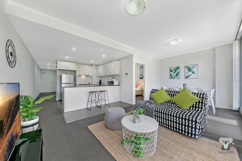 WARRICK FRAM 3 BEDS APT FREE PARKING WALK TO WESTFIELD CLOSE TO HOSPITAL NWF003 - Great Ocean Road Tourism 0