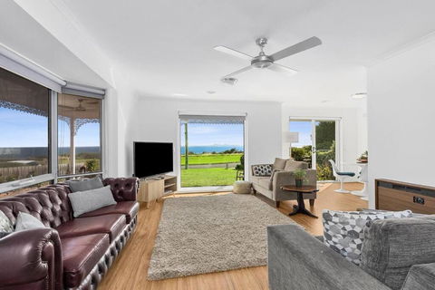 WATERFRONT - BAY VIEWS - Edgewater Springs - Great Ocean Road Tourism 0