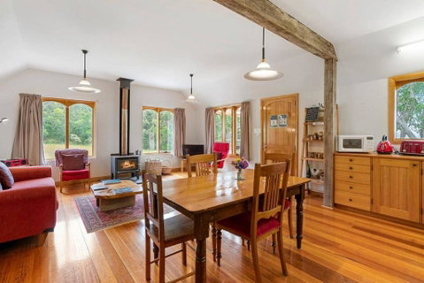 Wine Loft - Cosy Country Retreat With Ocean Views - Great Ocean Road Tourism 1