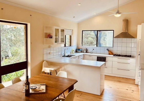 Yankalilla Foothills Retreat - Great Ocean Road Tourism 3