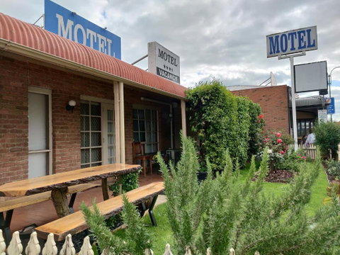 Yarragon Motel - Great Ocean Road Tourism 1