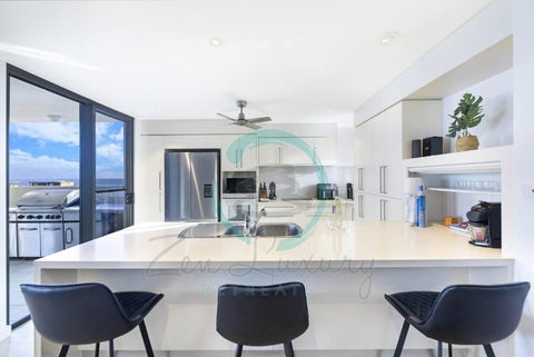 ZEN AT ARKABA 3BR Luxury Waterfront Apt Pool + BBQ - Great Ocean Road Tourism 2