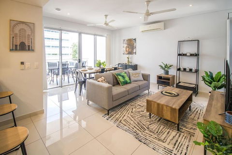 ZEN CENTRAL CBD - Affordable 3-Bdrm Apt In The Heart Of Darwin City - Great Ocean Road Tourism 1