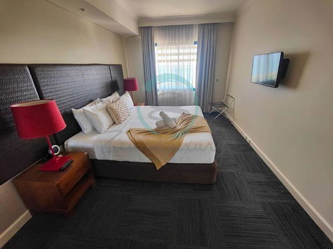 ZEN88 ESPLANADE: 1-BR Top Floor Ocean View Suite - Great Ocean Road Tourism 1