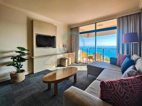 ZEN88 ESPLANADE: 1-BR Top Floor Ocean View Suite - Great Ocean Road Tourism 2