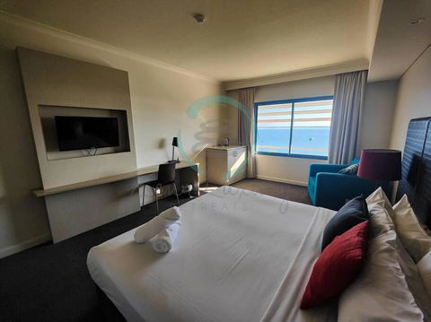 ZEN88 ESPLANADE: Hotel Suite W/ Ocean/Sunset Views - Great Ocean Road Tourism 0