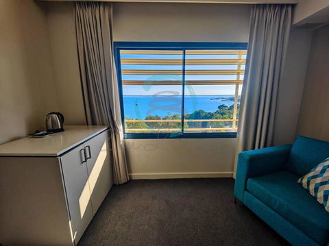 ZEN88 ESPLANADE: Hotel Suite W/ Ocean/Sunset Views - Great Ocean Road Tourism 2