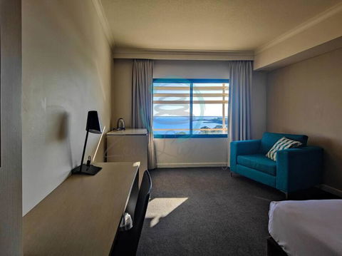 ZEN88 ESPLANADE: Hotel Suite W/ Ocean/Sunset Views - Great Ocean Road Tourism 3