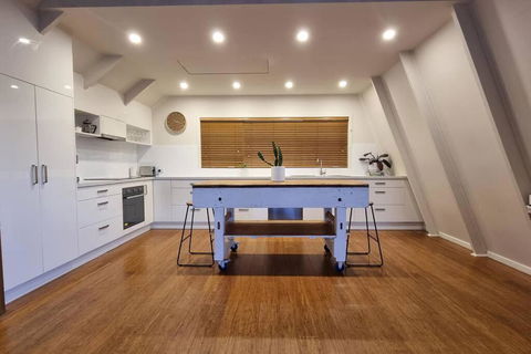 Zenith Lodge - Great Ocean Road Tourism 3