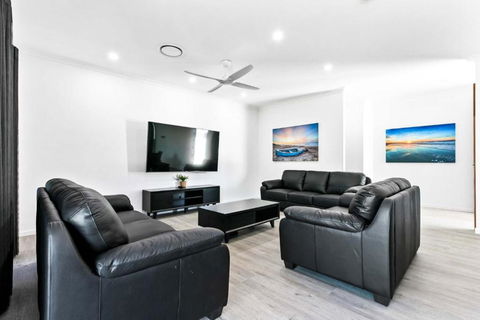 Zephyr Bayside Villas 4 Bed - Great Ocean Road Tourism 1