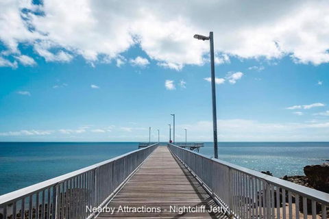 ZEN FORESHORE: 3-BR Nightcliff Foreshore-Front Apt - Great Ocean Road Tourism 3