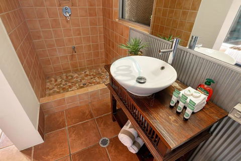 Zen Serene Seascape - Family Pool - BBQ - Markets - Great Ocean Road Tourism 1