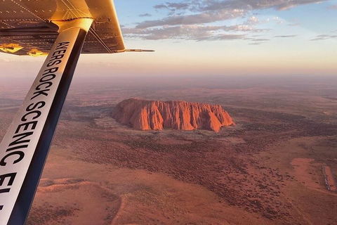 Scenic Flight: Uluru & Kata Tjuta - Great Ocean Road Tourism 1