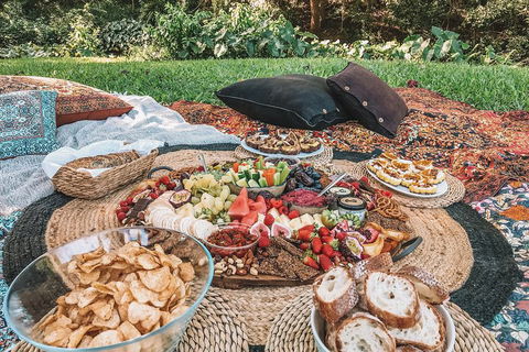 A Picnic In Byron Bay - Great Ocean Road Tourism 1