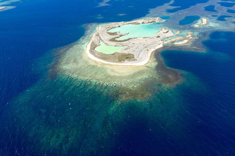 Abrolhos Islands Fixed-Wing Scenic Flight - Great Ocean Road Tourism 4