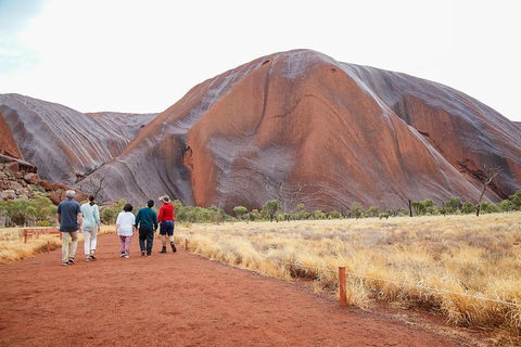 Ayers Rock Combo: Uluru Base And Sunset Plus Uluru Sunrise And Kata Tjuta With An Optional BBQ Dinner Or Kings Canyon Day Trip - Great Ocean Road Tourism 3
