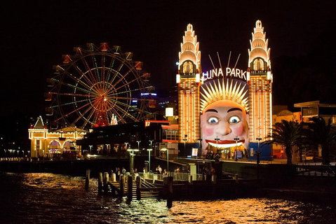 Sydney By Night - Private Luxury Night Tour - Great Ocean Road Tourism 1