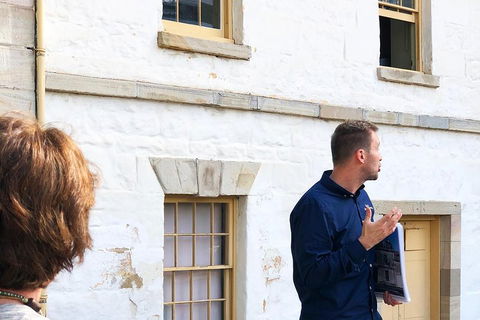 Convicts And The Rocks: Sydney's Walking Tour Led By Historian - Great Ocean Road Tourism 2
