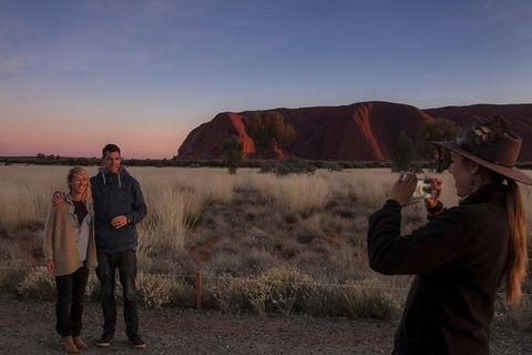 Highlights Of Uluru Including Sunrise And Breakfast - Great Ocean Road Tourism 4
