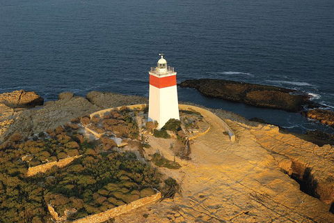 Hobart Sightseeing Cruise Including Iron Pot Lighthouse - Great Ocean Road Tourism 1