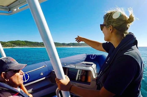 Julian Rocks Byron Bay Cruise - Great Ocean Road Tourism 3